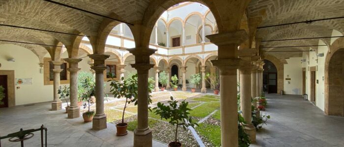 Chiostro 02_Facoltà Teologica di °Sicilia.jpg.jpg