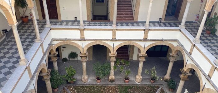 Chiostro 03_Facoltà Teologica di °Sicilia.jpg.jpg